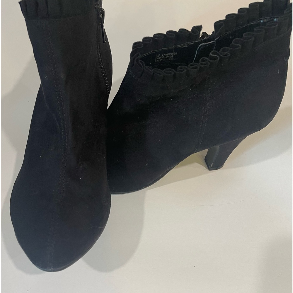 Elegant Black Ankle Boots